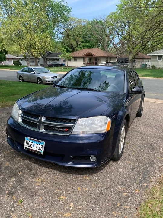 2014 Dodge Avenger Sedan - Image 2 of 15