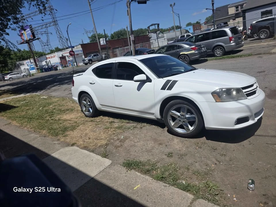 2014 Dodge Avenger Sedan - Image 3 of 9