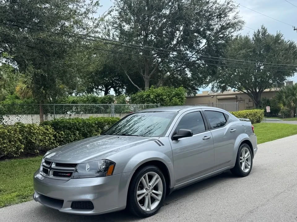 2014 Dodge Avenger Sedan - Image 6 of 9