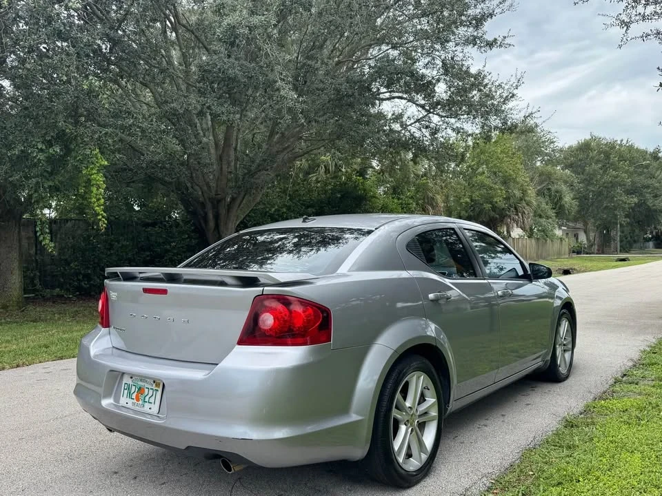 2014 Dodge Avenger Sedan - Image 3 of 9