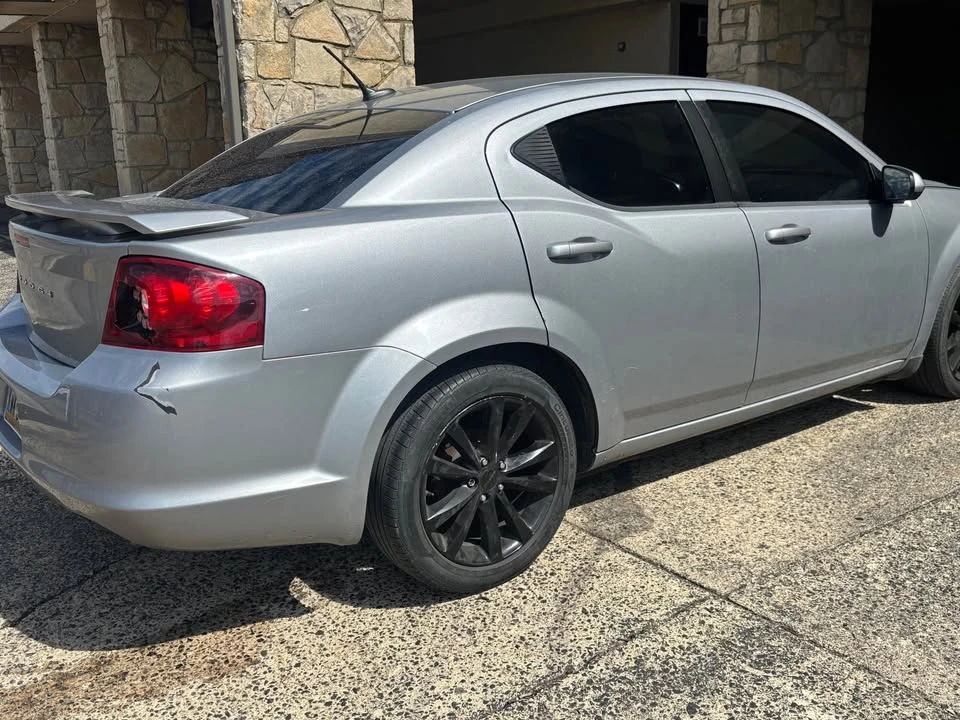 2014 Dodge Avenger Sedan - Image 2 of 5