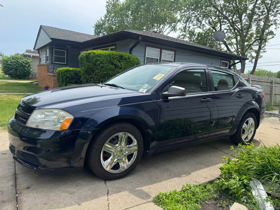 2014 Dodge Avenger Sedan - Image 2 of 5
