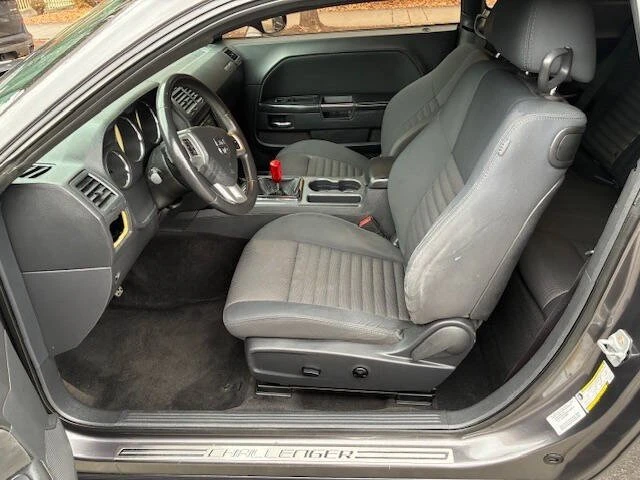 2014 Dodge Challenger 3rd Gen - Image 9 of 13
