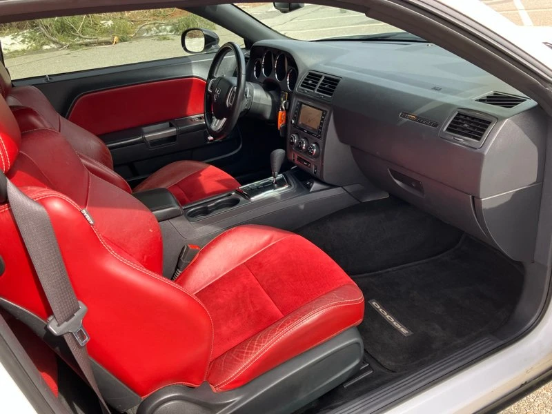 2014 Dodge Challenger 3rd Gen - Image 13 of 17