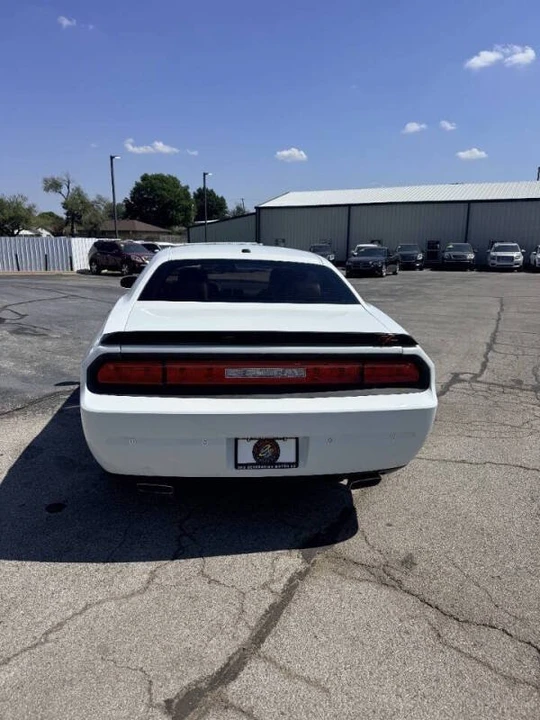 2014 Dodge Challenger 3rd Gen - Image 6 of 10