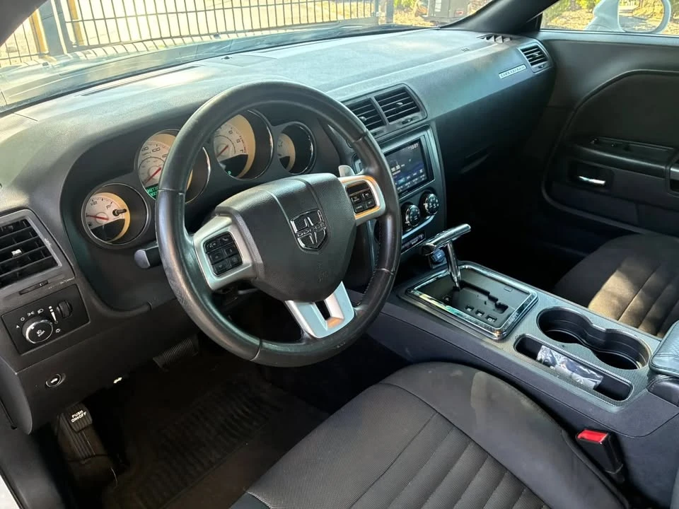 2014 Dodge Challenger - Image 10 of 19