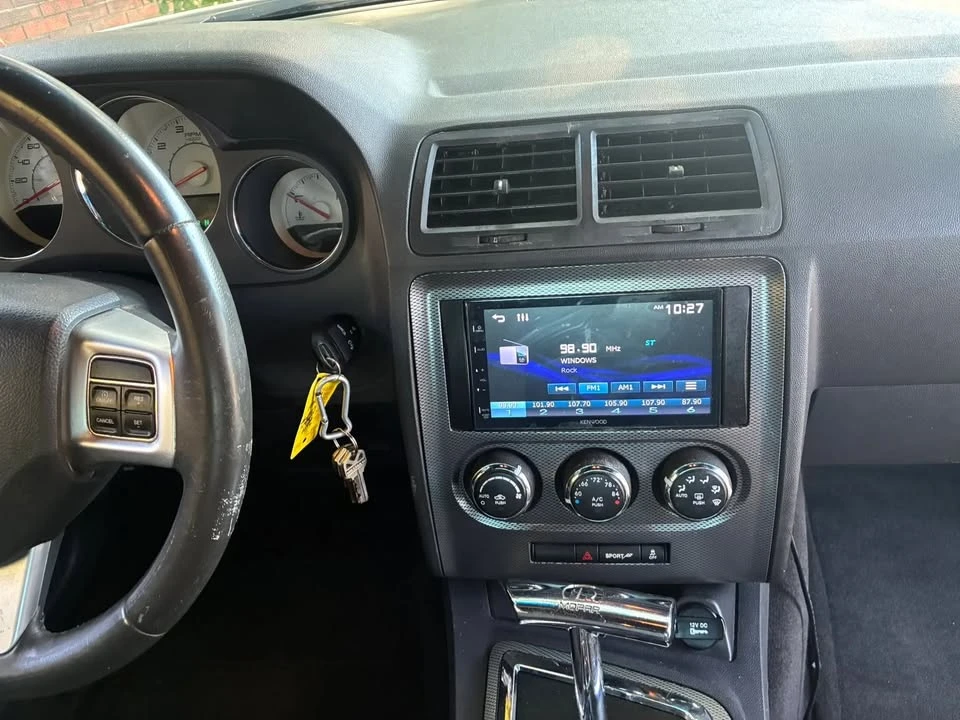 2014 Dodge Challenger - Image 15 of 19
