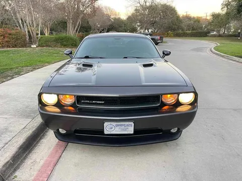 2014 Dodge CHALLENGER SXT PLUS