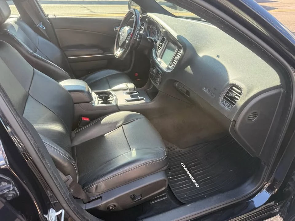 2014 Dodge Charger 7th Gen - Image 12 of 19