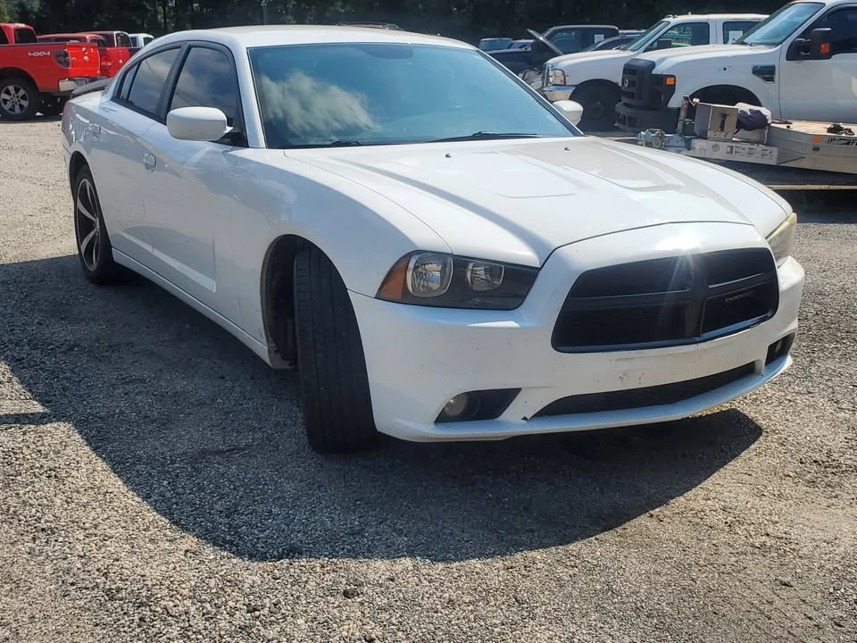 2014 Dodge Charger 7th Gen - Image 3 of 9