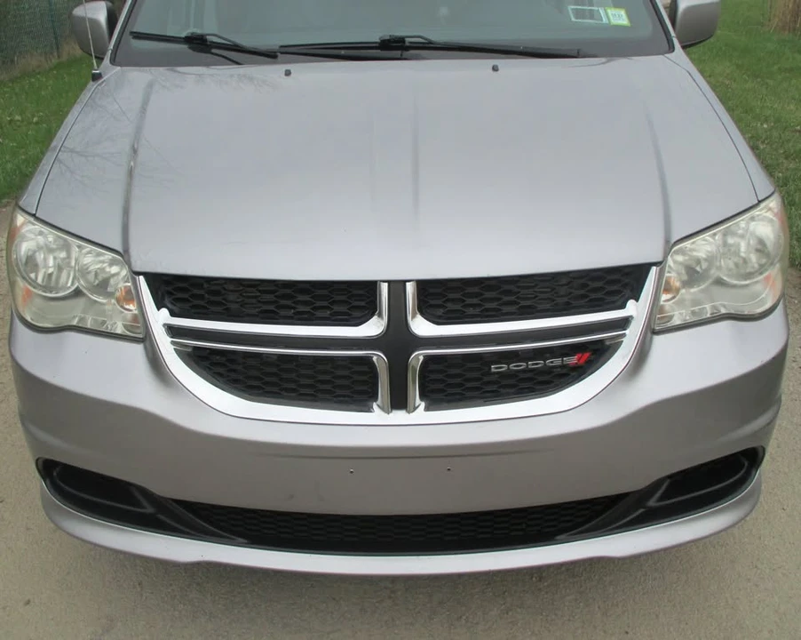 2014 Dodge Caravan - Image 10 of 18