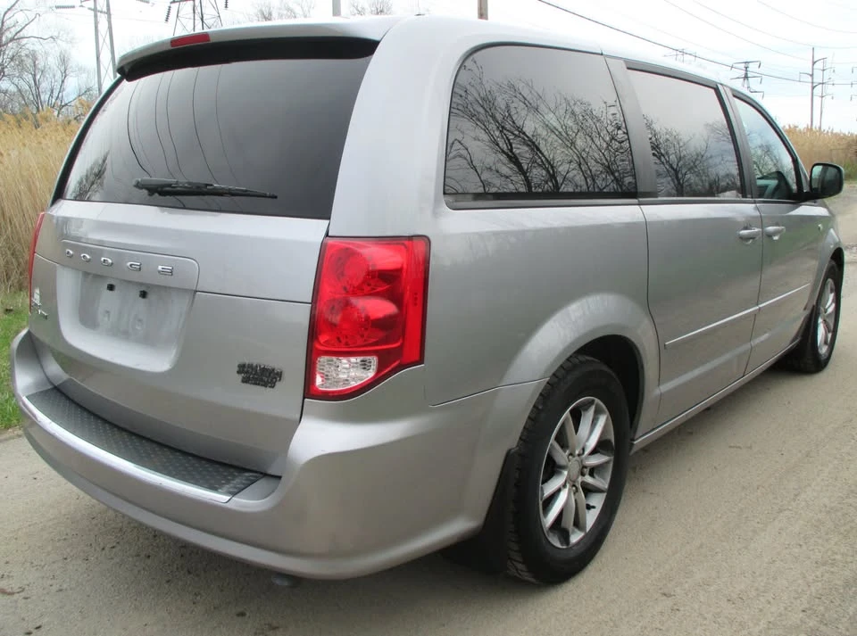 2014 Dodge Caravan - Image 6 of 18