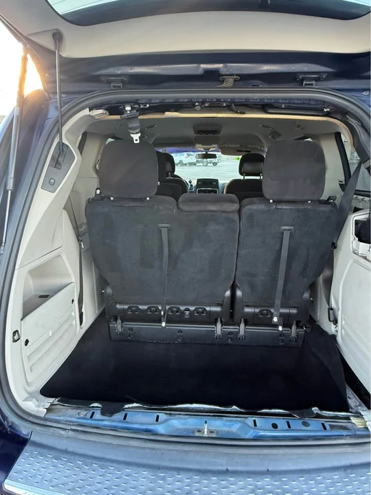 2014 Dodge Caravan - Image 12 of 19