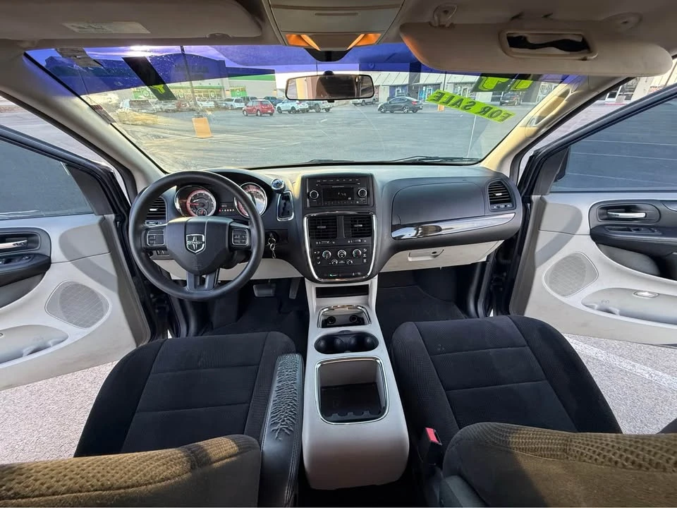 2014 Dodge Caravan - Image 4 of 19