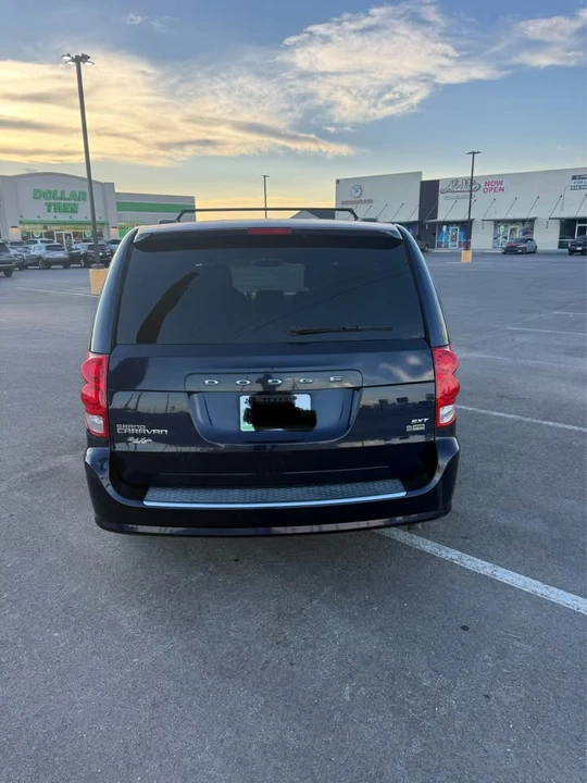 2014 Dodge Caravan - Image 13 of 19