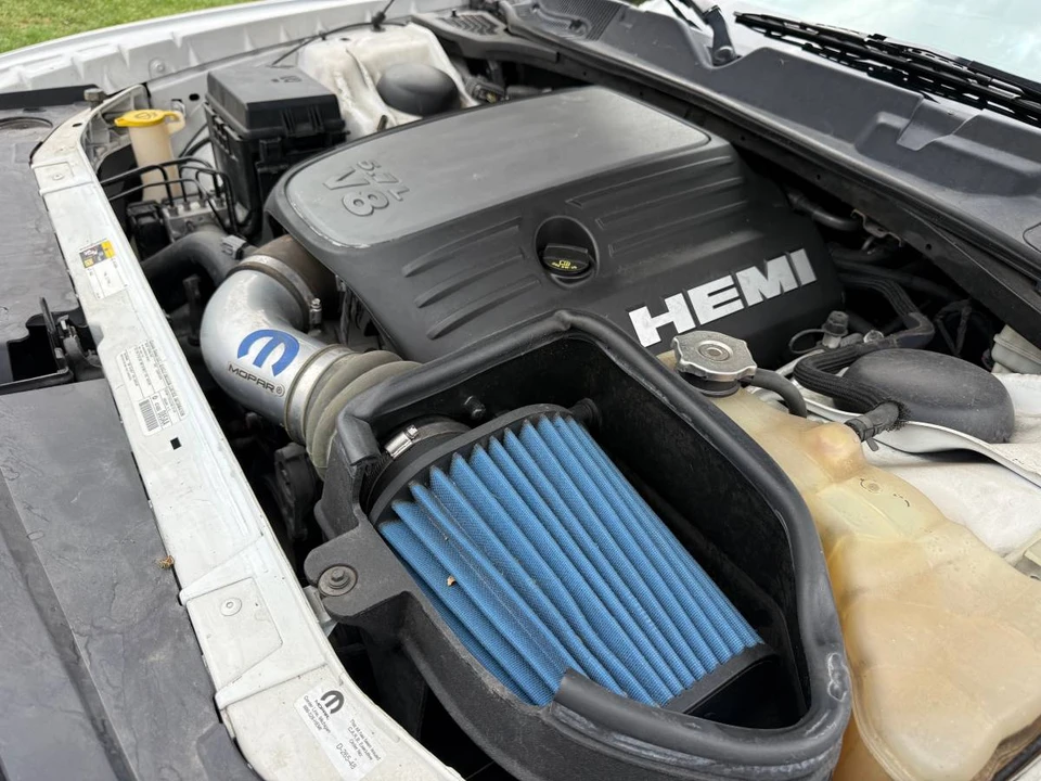 2014 Dodge Challenger 3rd Gen - Image 8 of 16