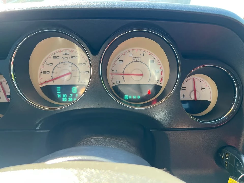 2014 Dodge Challenger 3rd Gen - Image 11 of 12