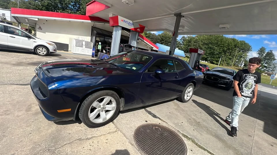 2014 Dodge Challenger 3rd Gen - Image 2 of 7