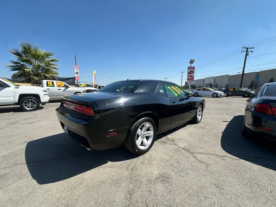 2014 Dodge Challenger 3rd Gen - Image 3 of 11