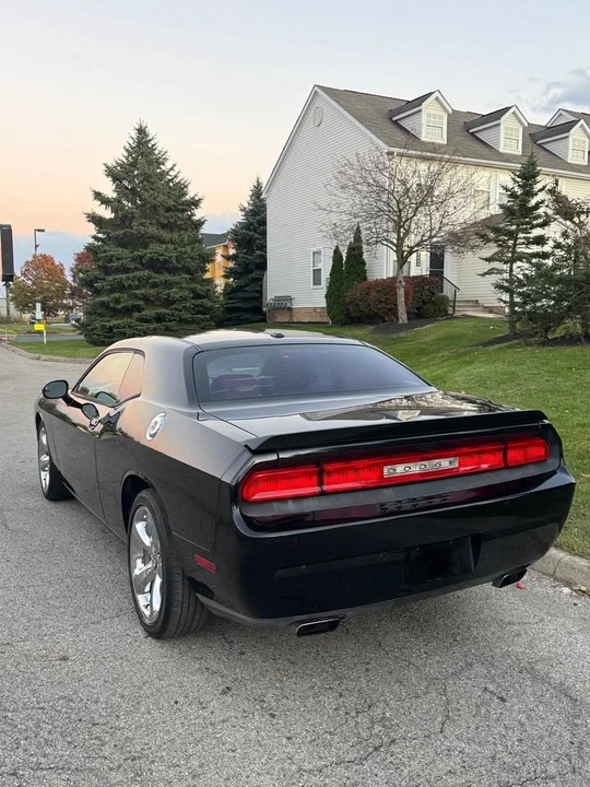 2014 Dodge Challenger 3rd Gen - Image 5 of 10