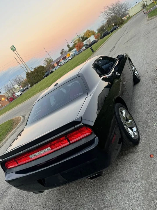 2014 Dodge Challenger 3rd Gen - Image 7 of 10