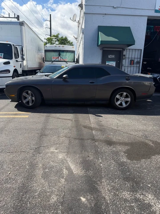 2014 Dodge Challenger 3rd Gen - Image 2 of 3