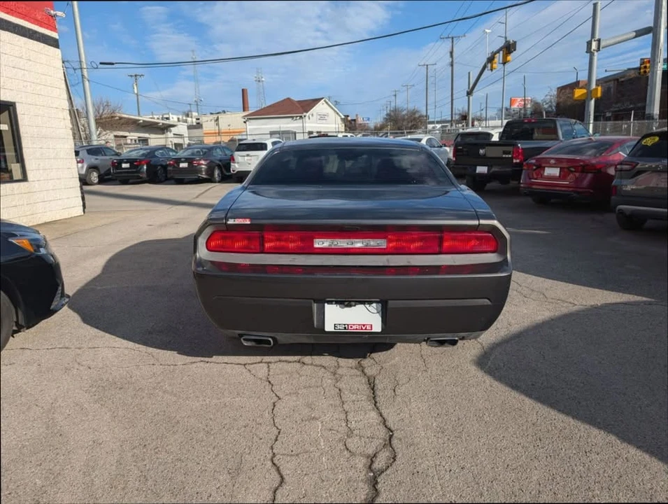 2014 Dodge Challenger 3rd Gen - Image 4 of 15