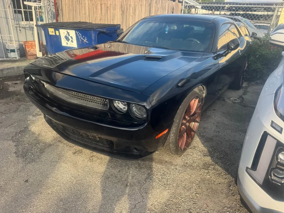 2014 Dodge Challenger 3rd Gen - Image 2 of 8
