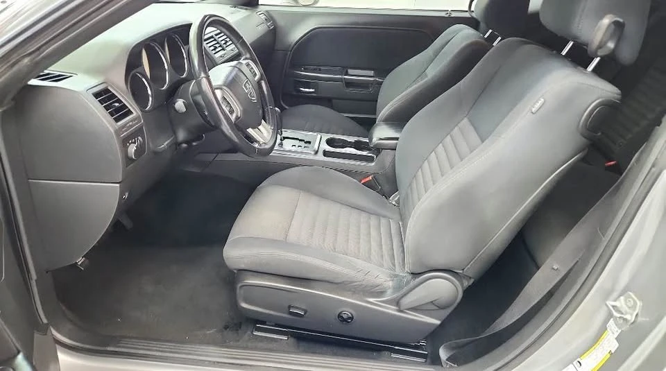 2014 Dodge Challenger 3rd Gen - Image 5 of 6