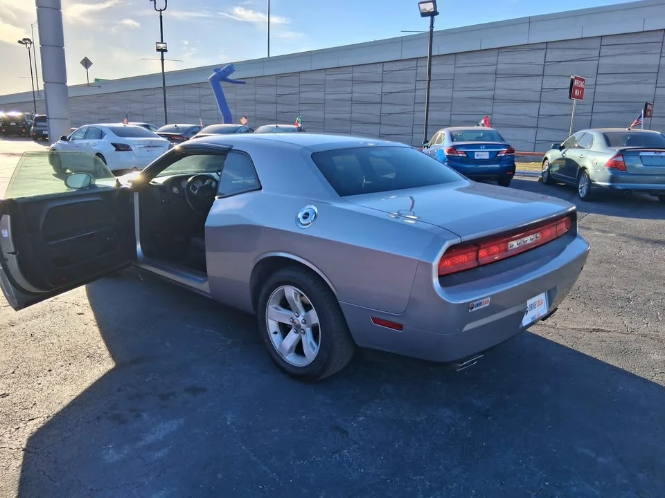 2014 Dodge Challenger 3rd Gen - Image 4 of 9