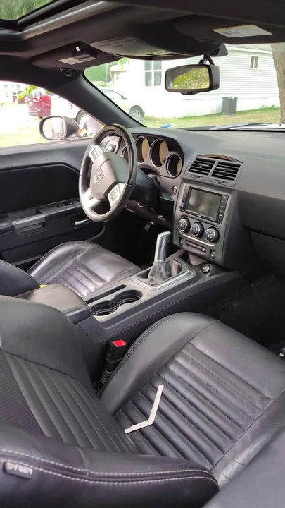2014 Dodge Challenger 3rd Gen - Image 8 of 13