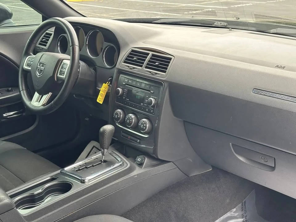 2014 Dodge Challenger 3rd Gen - Image 13 of 19