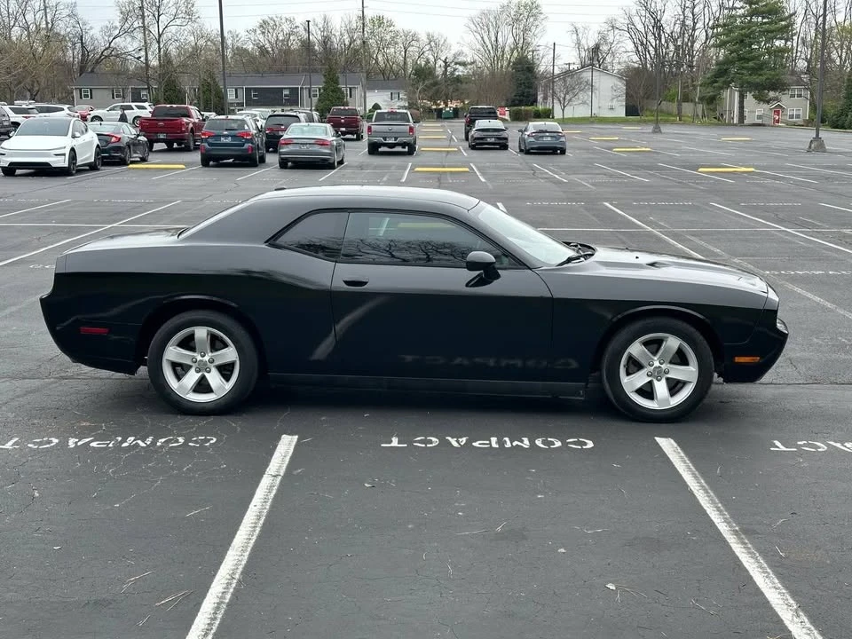 2014 Dodge Challenger 3rd Gen - Image 6 of 19