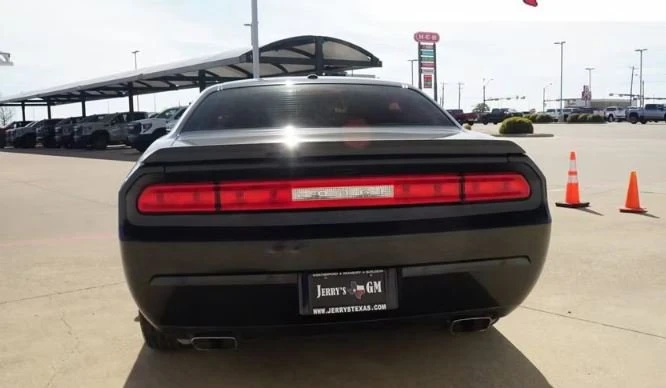 2014 Dodge Challenger 3rd Gen - Image 6 of 10