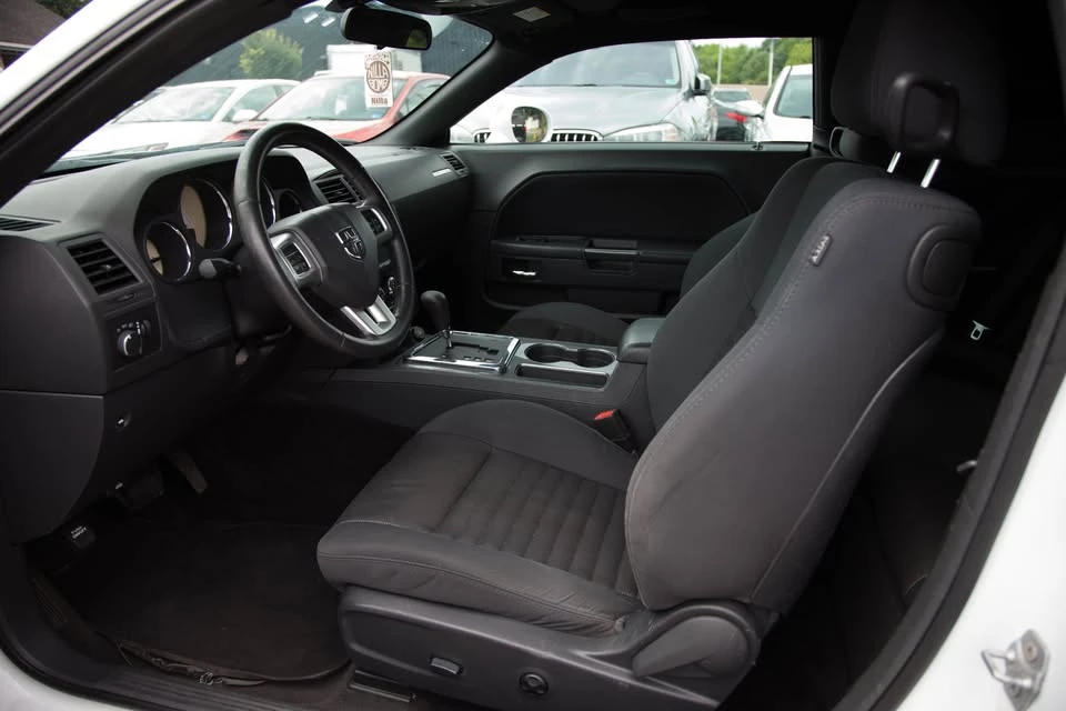 2014 Dodge Challenger 3rd Gen - Image 11 of 20