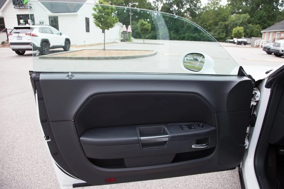2014 Dodge Challenger 3rd Gen - Image 10 of 20