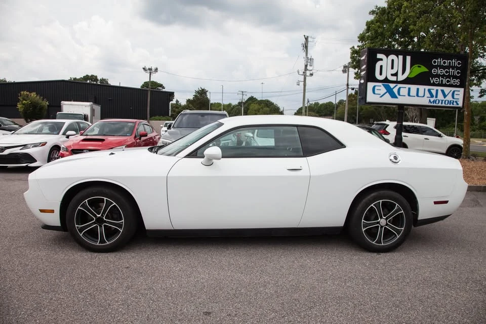 2014 Dodge Challenger 3rd Gen - Image 9 of 20