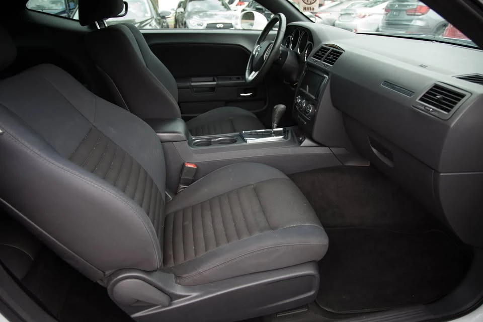 2014 Dodge Challenger 3rd Gen - Image 17 of 20