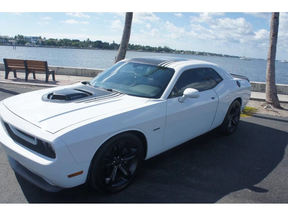 2014 Dodge Challenger 3rd Gen - Image 7 of 31