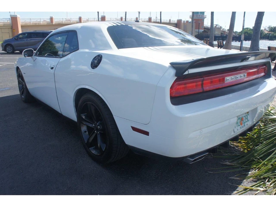2014 Dodge Challenger 3rd Gen - Image 10 of 31