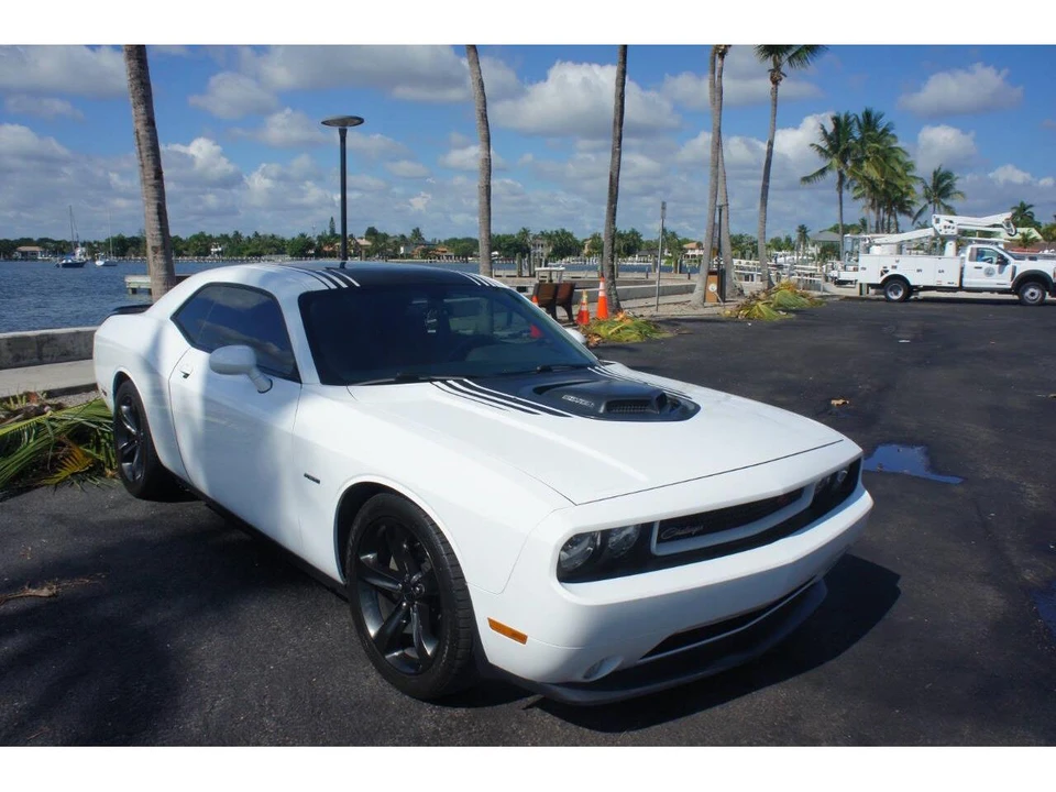 2014 Dodge Challenger 3rd Gen - Image 12 of 31