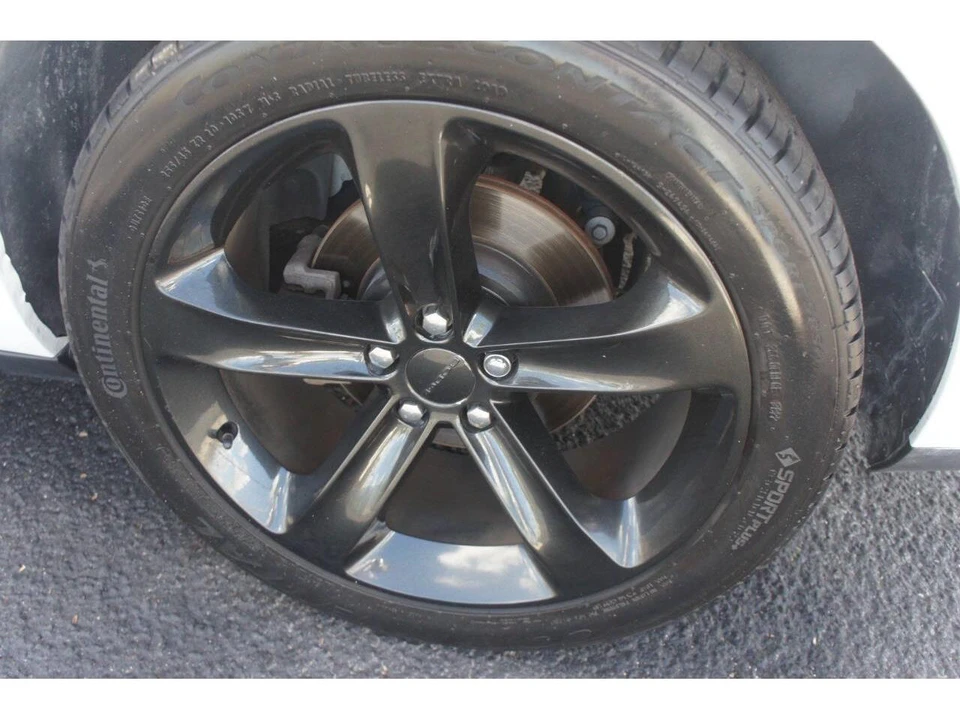 2014 Dodge Challenger 3rd Gen - Image 11 of 31