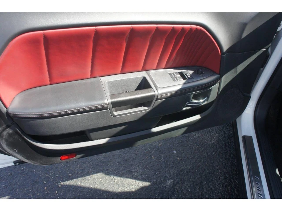2014 Dodge Challenger 3rd Gen - Image 23 of 31