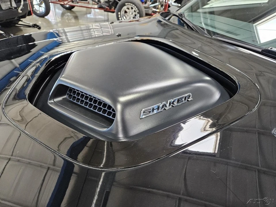 2014 Dodge Challenger - Image 10 of 18