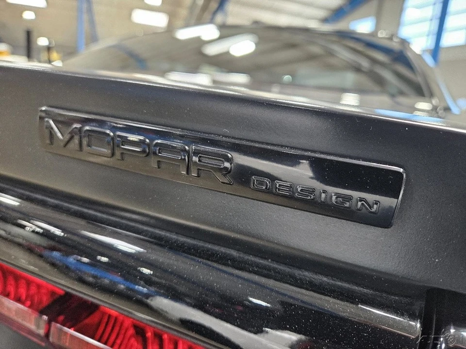 2014 Dodge Challenger - Image 17 of 18