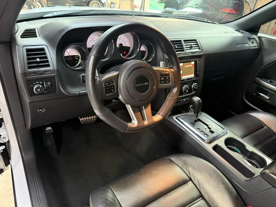 2014 Dodge Challenger 3rd Gen - Image 9 of 31