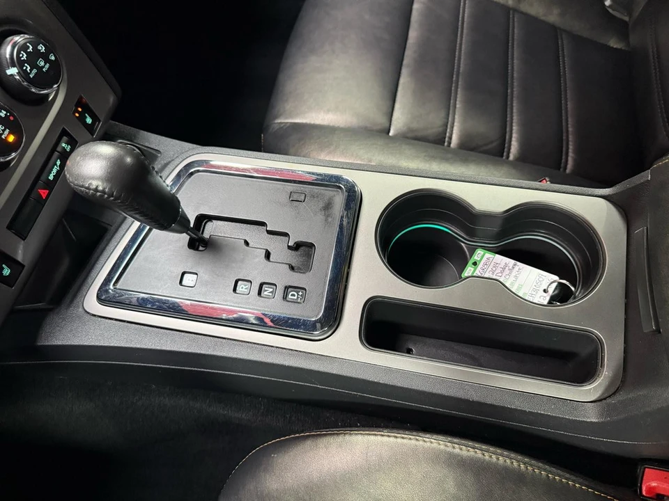 2014 Dodge Challenger 3rd Gen - Image 19 of 31