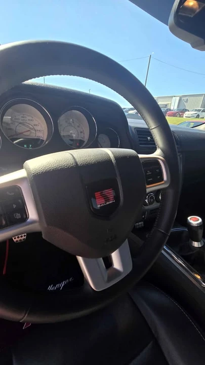 2014 Dodge Challenger 3rd Gen - Image 11 of 15
