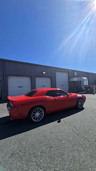 2014 Dodge Challenger 3rd Gen - Image 5 of 15
