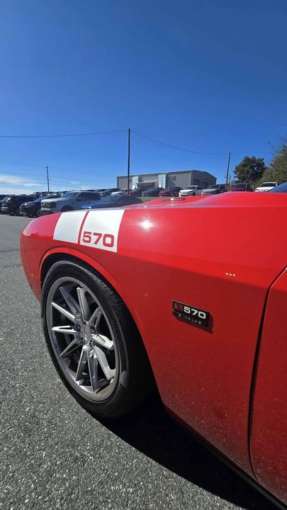 2014 Dodge Challenger 3rd Gen - Image 9 of 15